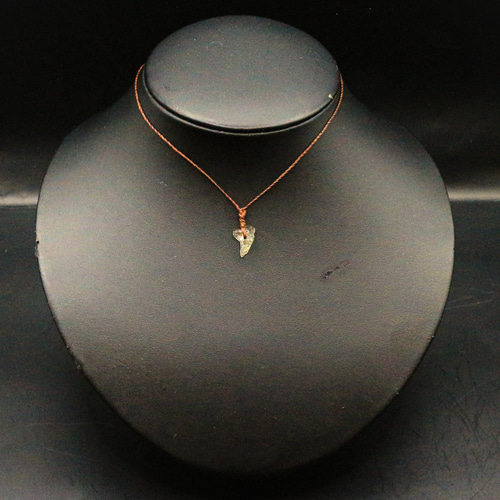 鑑別済 リビアングラス さざれ ビーズ トップ meteorite78 ネックレス