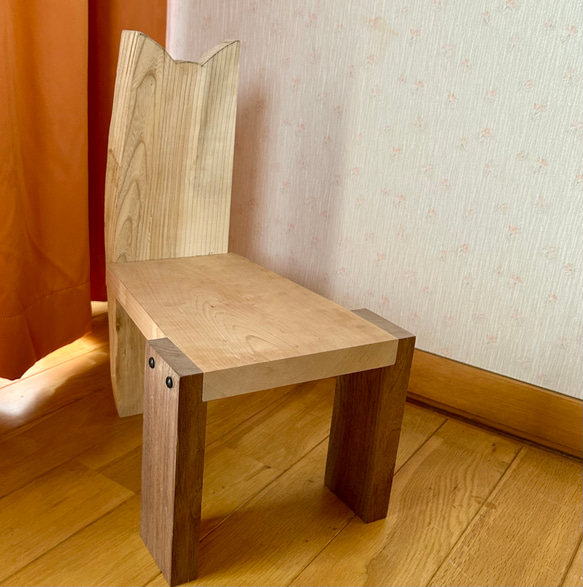 子供いす アンティーク 木工品 手作り椅子 8種類の木でつくった子供椅子 | iichi 日々の暮らしを心地よく