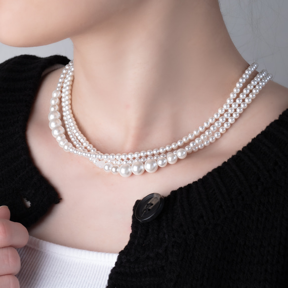 3連パールネックレス　上品デザイン カジュアルにもフォーマルにも◎チョーカー ウェディング　クリスマス　ロングネックレス 1枚目の画像