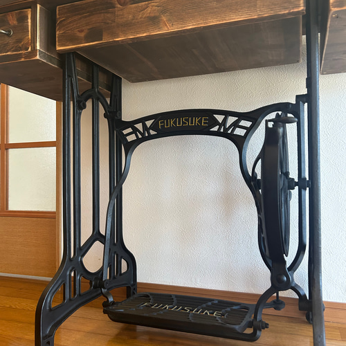 一品物 アンティークで男前なミシンテーブル デスク ミシン台