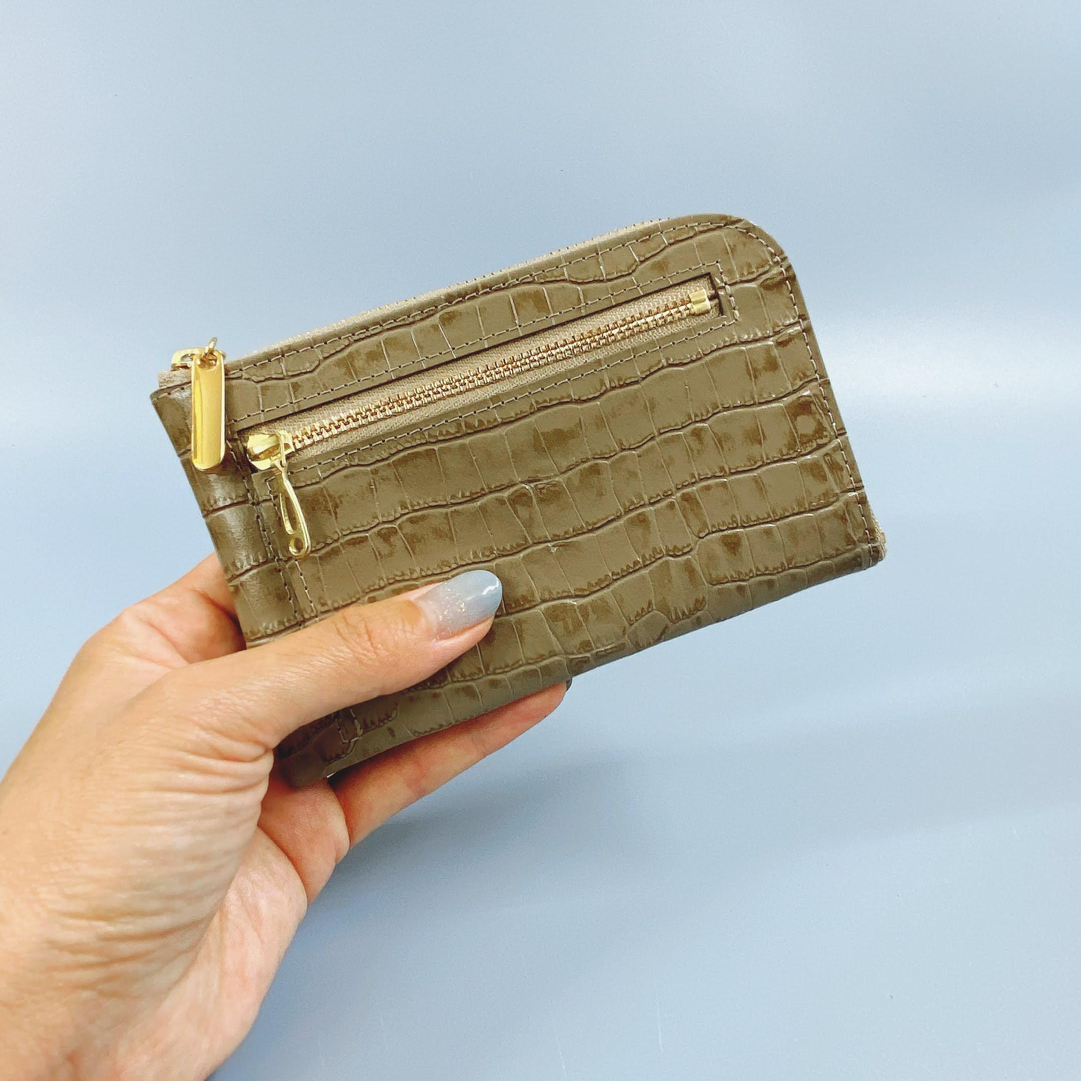 薄くて軽いコンパクトな財布 10枚カードポケット　クロコ型押し　トープ スクイーズ