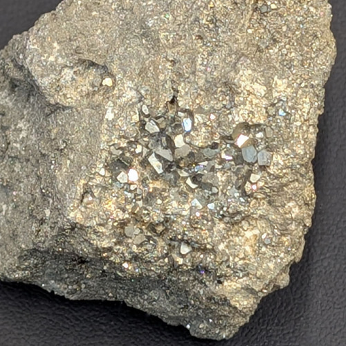 ❣️オマケ❣️原石2個セット♥バイカラー✨♥幻想的♥✨フローライト♥原石セット♥ パイライト 原石 150g pa1 愚者の金と呼ばれる オブジェ お守り