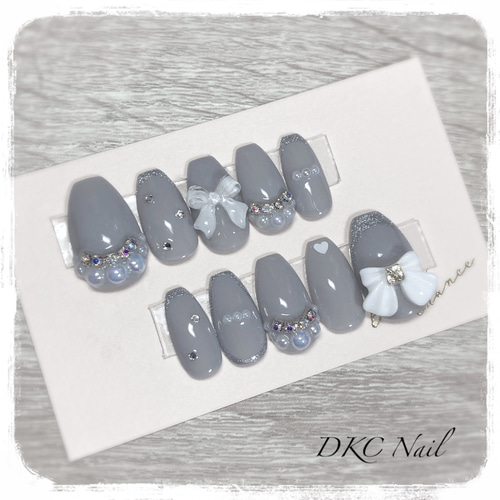 現品ネイルチップ＊グレーのシンプル韓国ネイル 量産型 地雷系 リボン