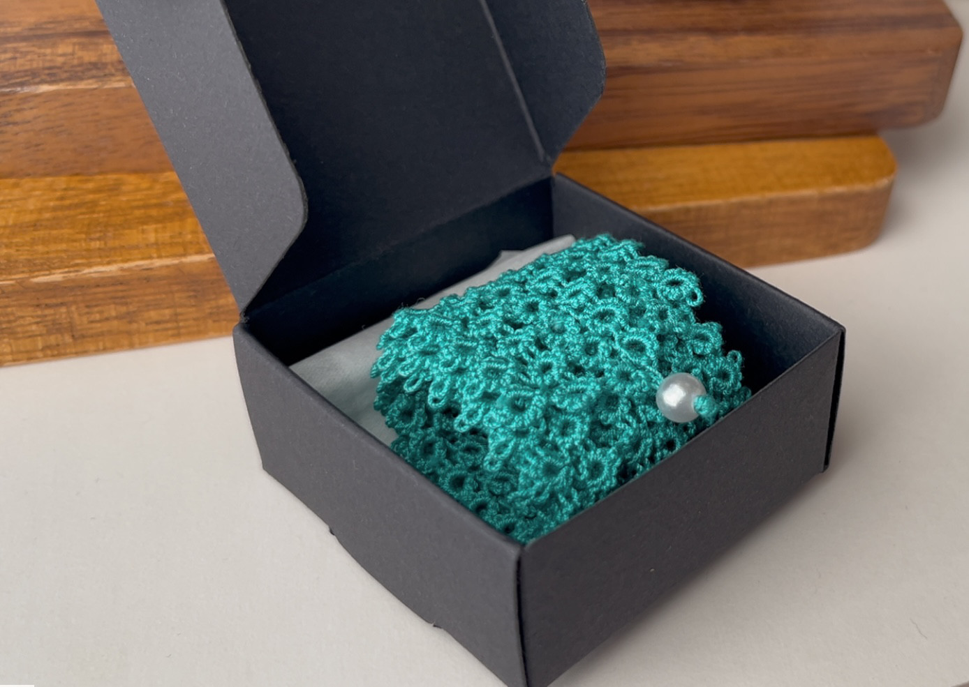 ターコイズグリーンのチョーカー(robel)　金属フリー　綿１００