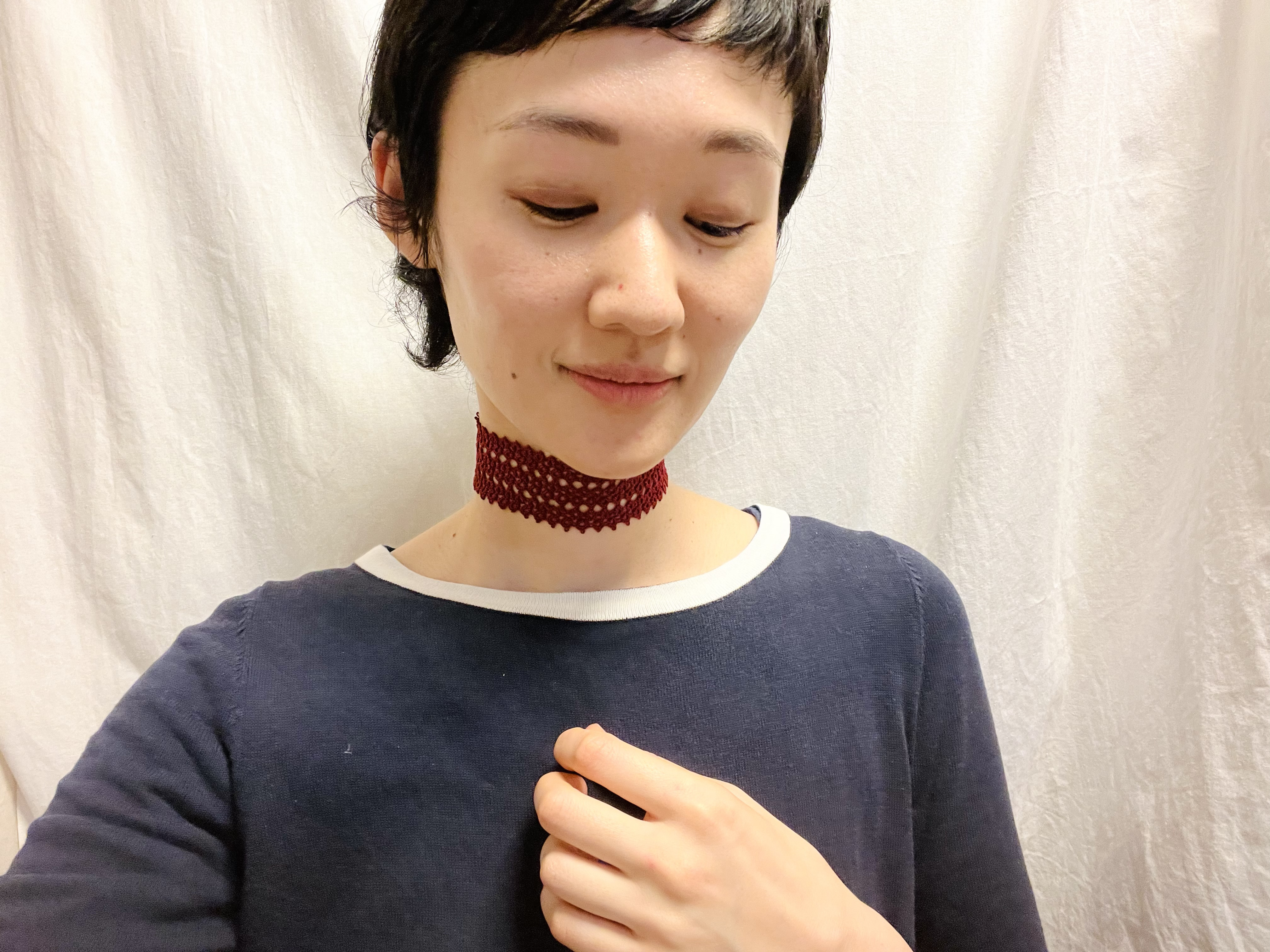 ダークレッドのチョーカー(robel)　金属フリー　綿１００