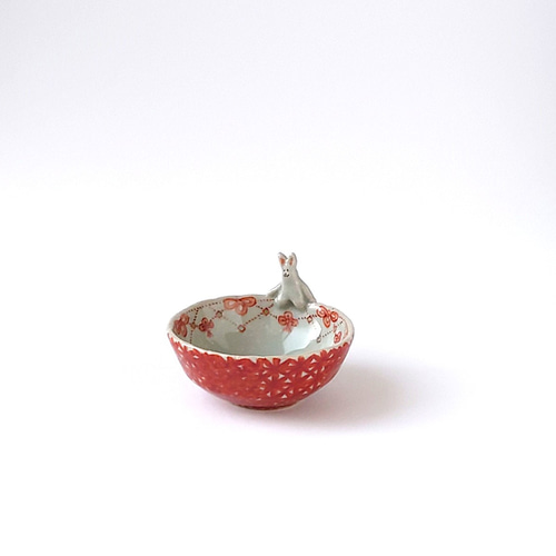 リボン柄とうさぎさんが可愛い うさぎ赤古紋 盃 陶器 おちょこ・ぐい呑