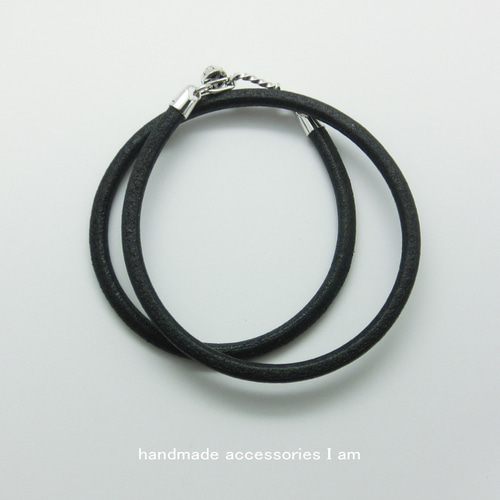 ブラックレザーフック式バングル