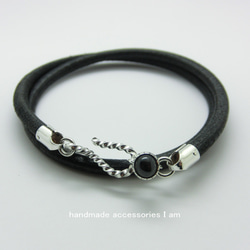 ハンドメイド ブラックスター 牛皮 ブラックレザーブレスレット