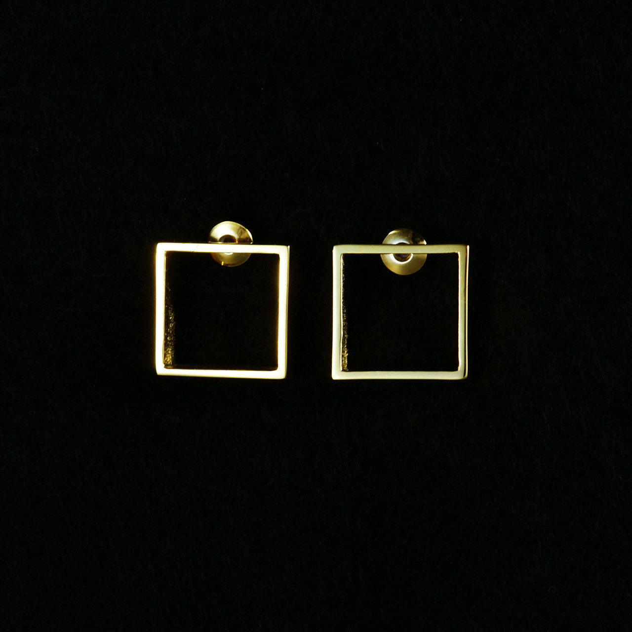 SIAN オリジナル　ハンドメイド　ピアス　１pic　S240035