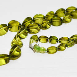 Ж現品限り リトアニア産天然グリーンアンバー72.2㎝ロングネックレス 3枚目の画像