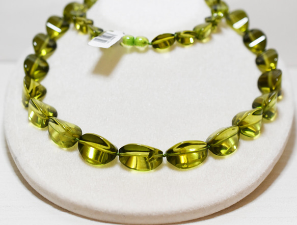 Ж現品限り リトアニア産天然グリーンアンバー72.2㎝ロングネックレス 4枚目の画像