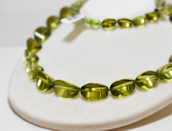 Ж現品限り リトアニア産天然グリーンアンバー72.2㎝ロングネックレス 5枚目の画像