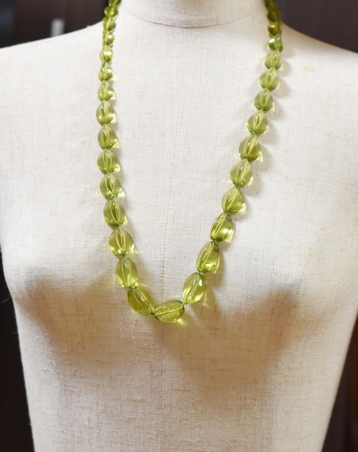 Ж現品限り リトアニア産天然グリーンアンバー72.2㎝ロングネックレス