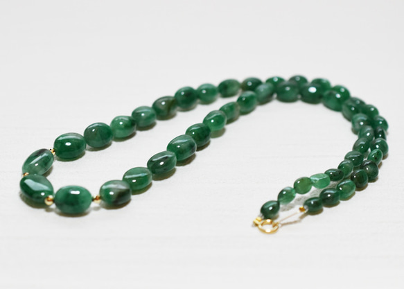 ж K18 18金 天然エメラルド126.85ct 46.7㎝ネックレス 4枚目の画像