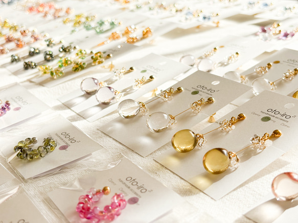【tear drop】まんまるしずくのピアス/イヤリング　透明　うるつや　シンプル　大人　可愛い♡送料無料♡ 4枚目の画像