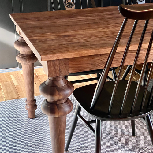 楽天市場】150ダイニングテーブル単品 アイアン 机 木製 天然木 ナチュラル リビング PCデスク 4人がけ食卓 150サイズ シンプル 4人  作業台 ワーク 高さ調整 4人掛インダストリアル カフェ 長方形 ビンテージ風 什器 ツキ板 突板 一枚板風 送料無料 : DELTA STYLE アイアンテーブル椅子セット　同じもの複数あり　引き取り限定　飲食店