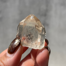 コンゴ産 クンダリーニ 非加熱 シトリン クォーツ ファントム•虹入り クンダリーニクォーツ【コンゴ産 非加熱天然シトリン】虹あり