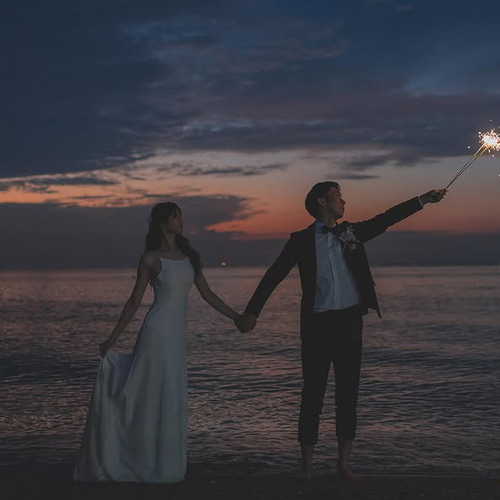 実例写真！人気上昇！ ウェディングドレス ツーピース ビーズの肩紐  