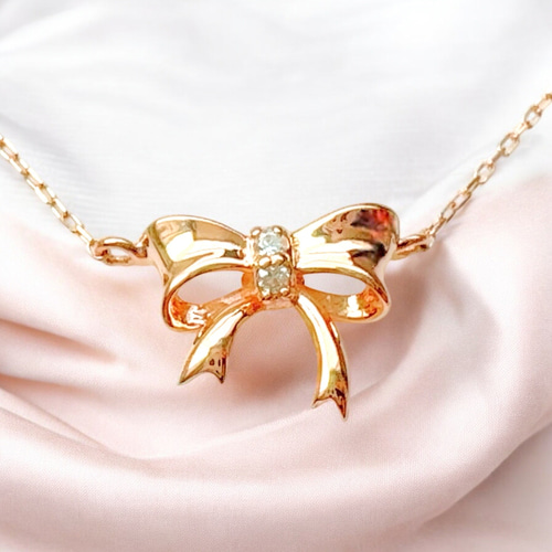 B254 巡るご縁とチャンスを結ぶ幸運のリボン ダイヤモンド K10