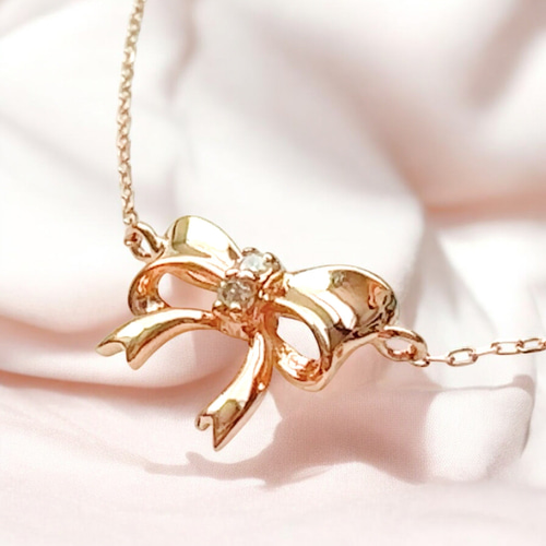 B254 巡るご縁とチャンスを結ぶ幸運のリボン ダイヤモンド K10