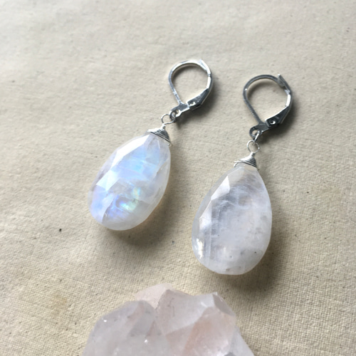 ホワイトラブラドライト の一粒ピアス イヤリング 天然石 ピアス