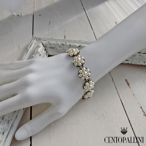 ガラスパールフラワーブレスレット、パールビーズで作った小さな花