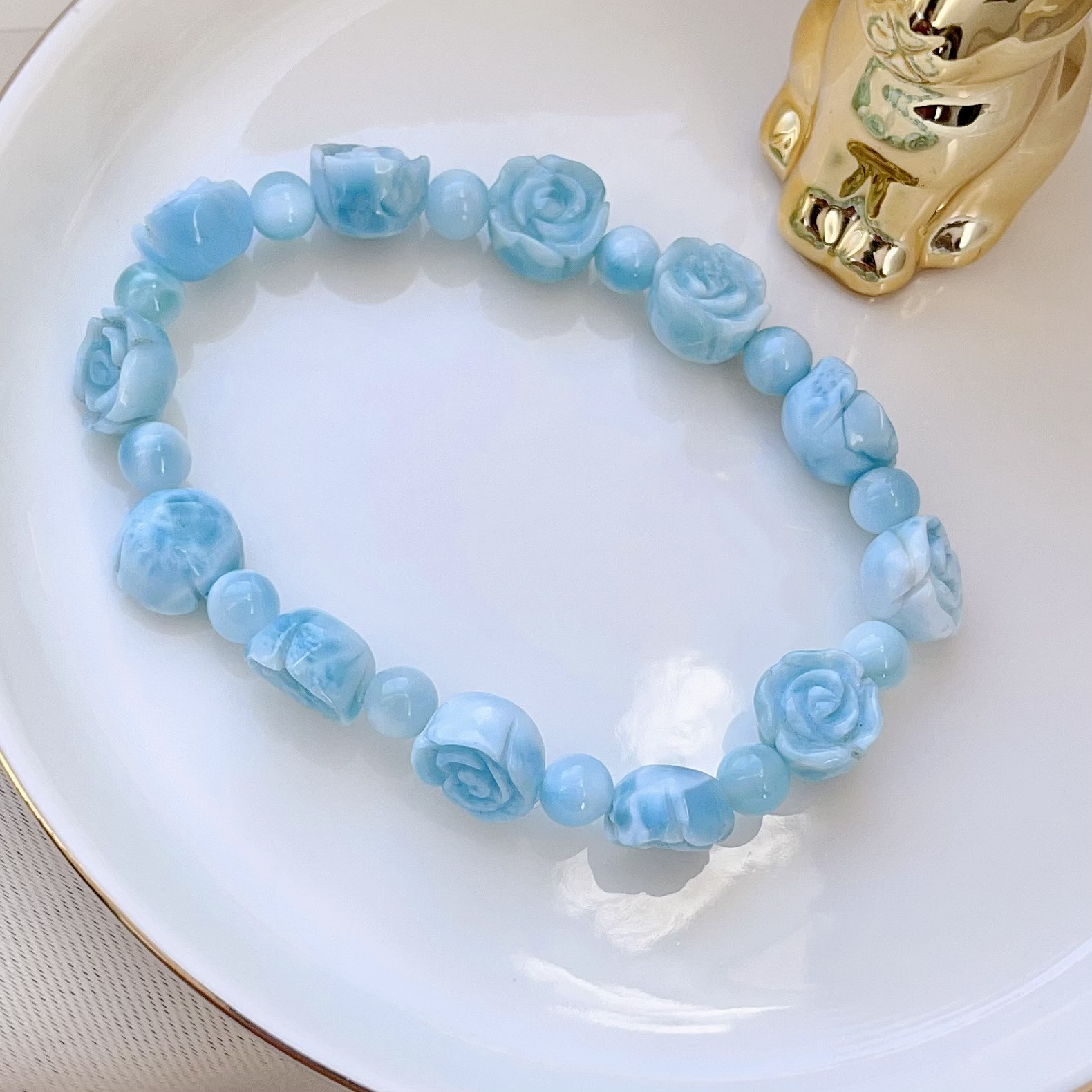 天然無処理　ラリマー バラ彫り　ブレスレット