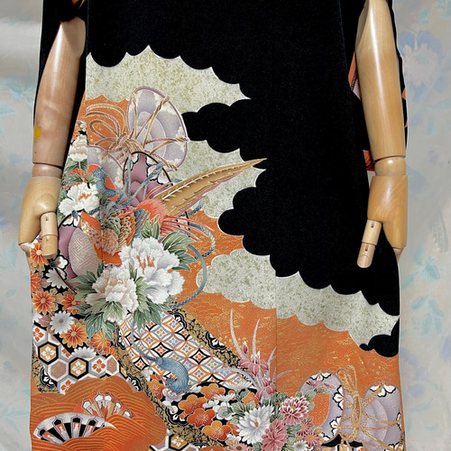 金緑孔雀 刺繍 留袖リメイクケープドレス 金緑孔雀 刺繍 留袖リメイク