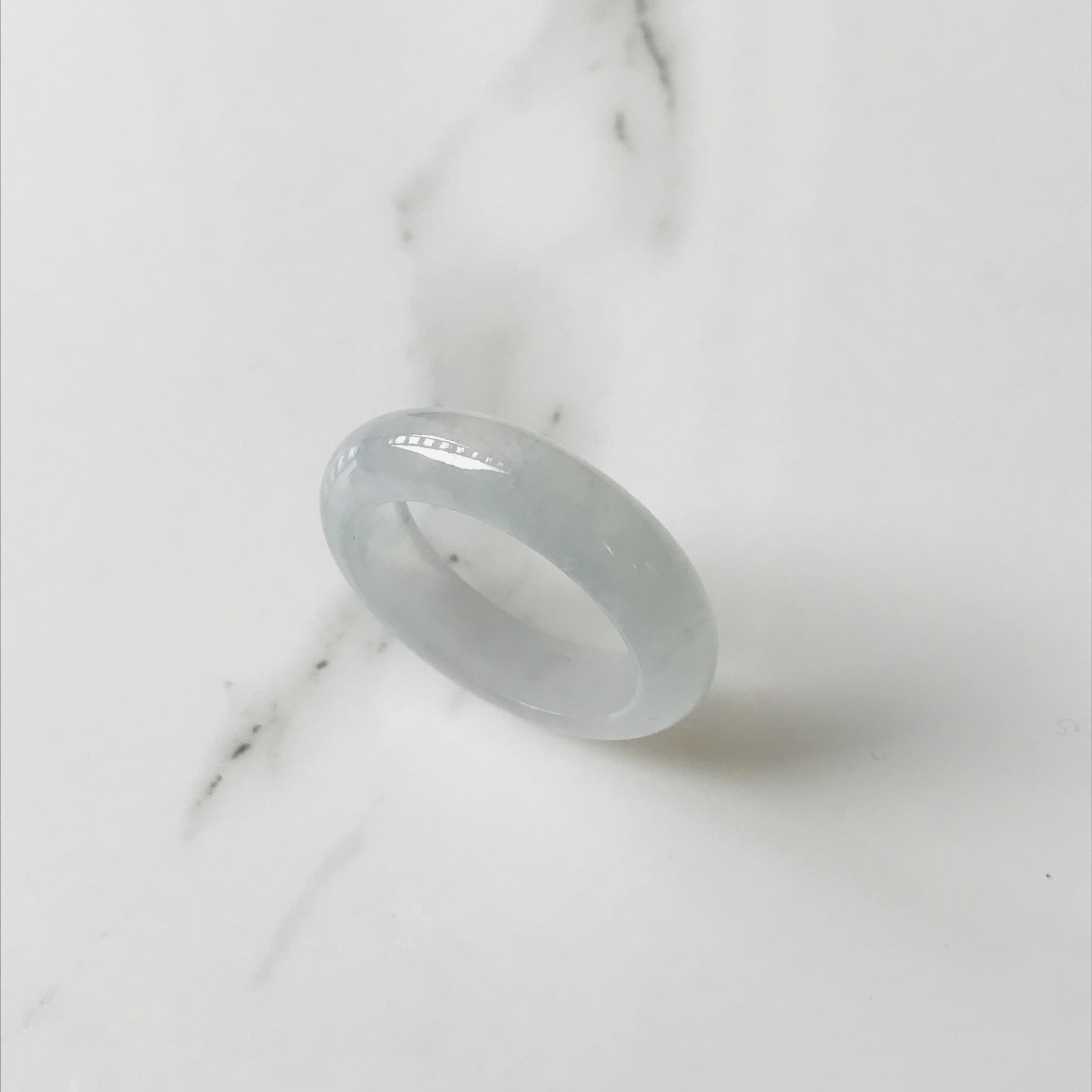 [R159-0010］ 翡翠　くりぬきリング　天然石　ミャンマー産　19号　指輪 R159-0010］ 翡翠 くりぬきリング 天然石 ミャンマー産 19号 指輪