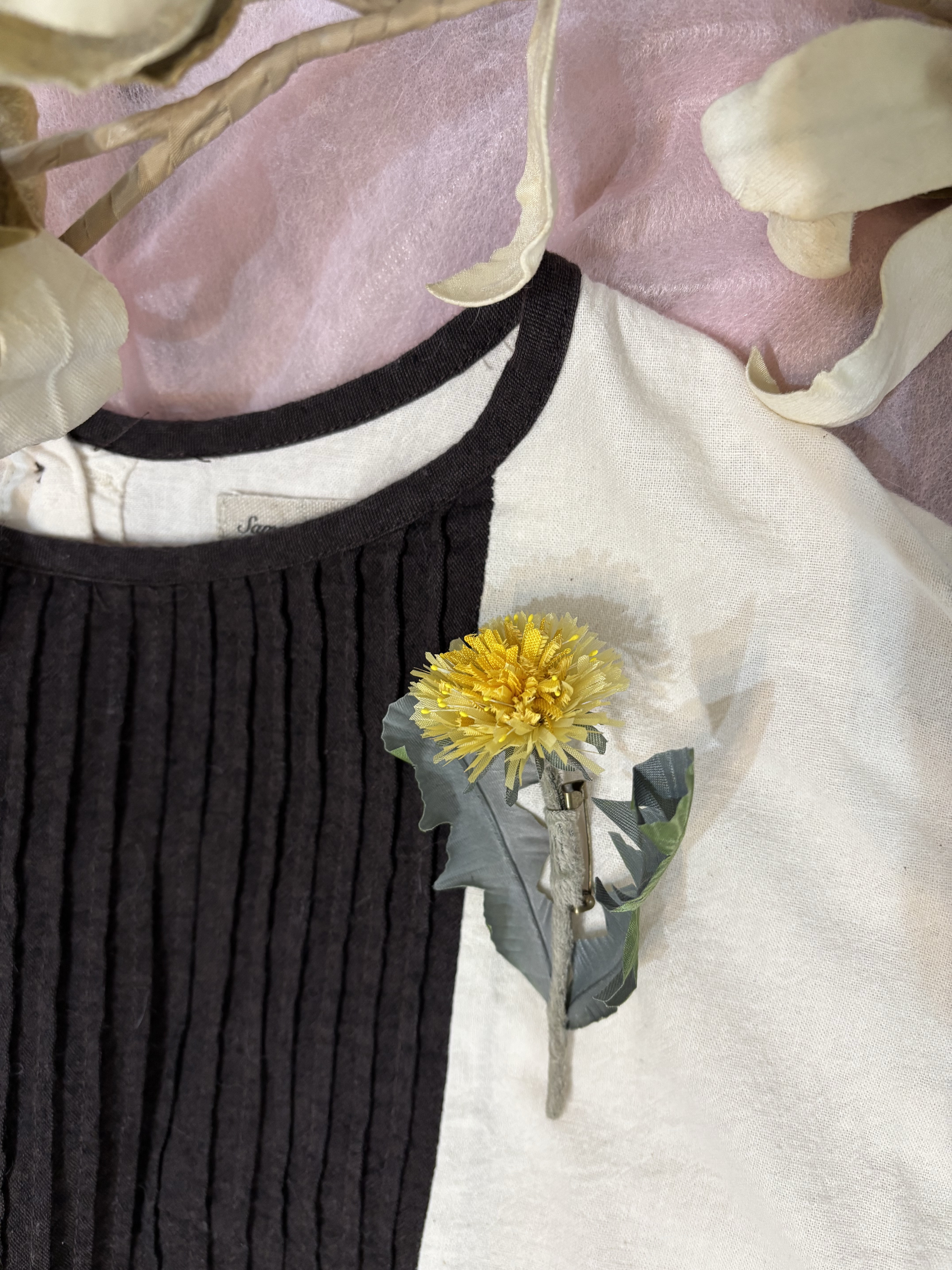 たんぽぽのブローチ　布花