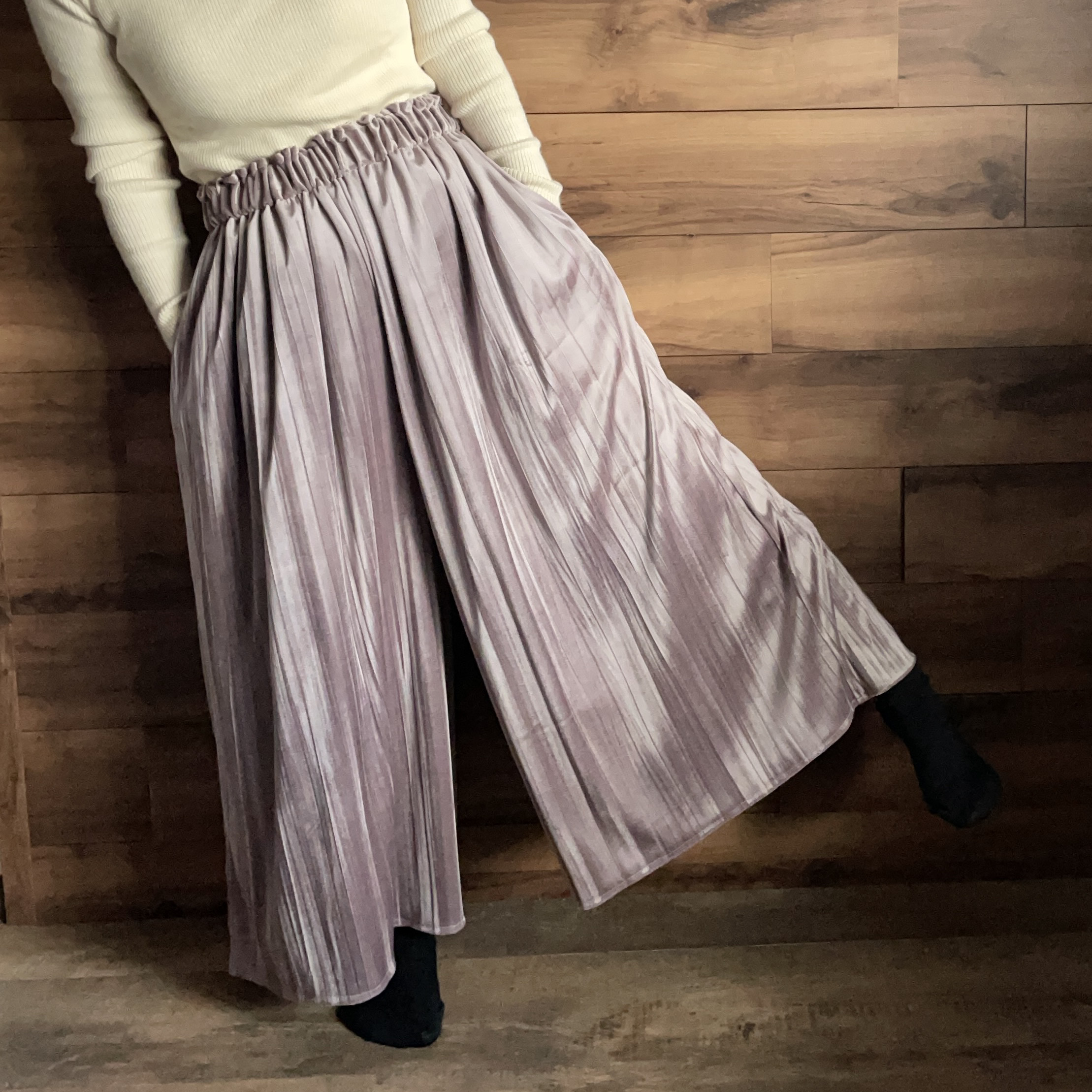 【ワッシャーベロア】スカートのようなワイドパンツ