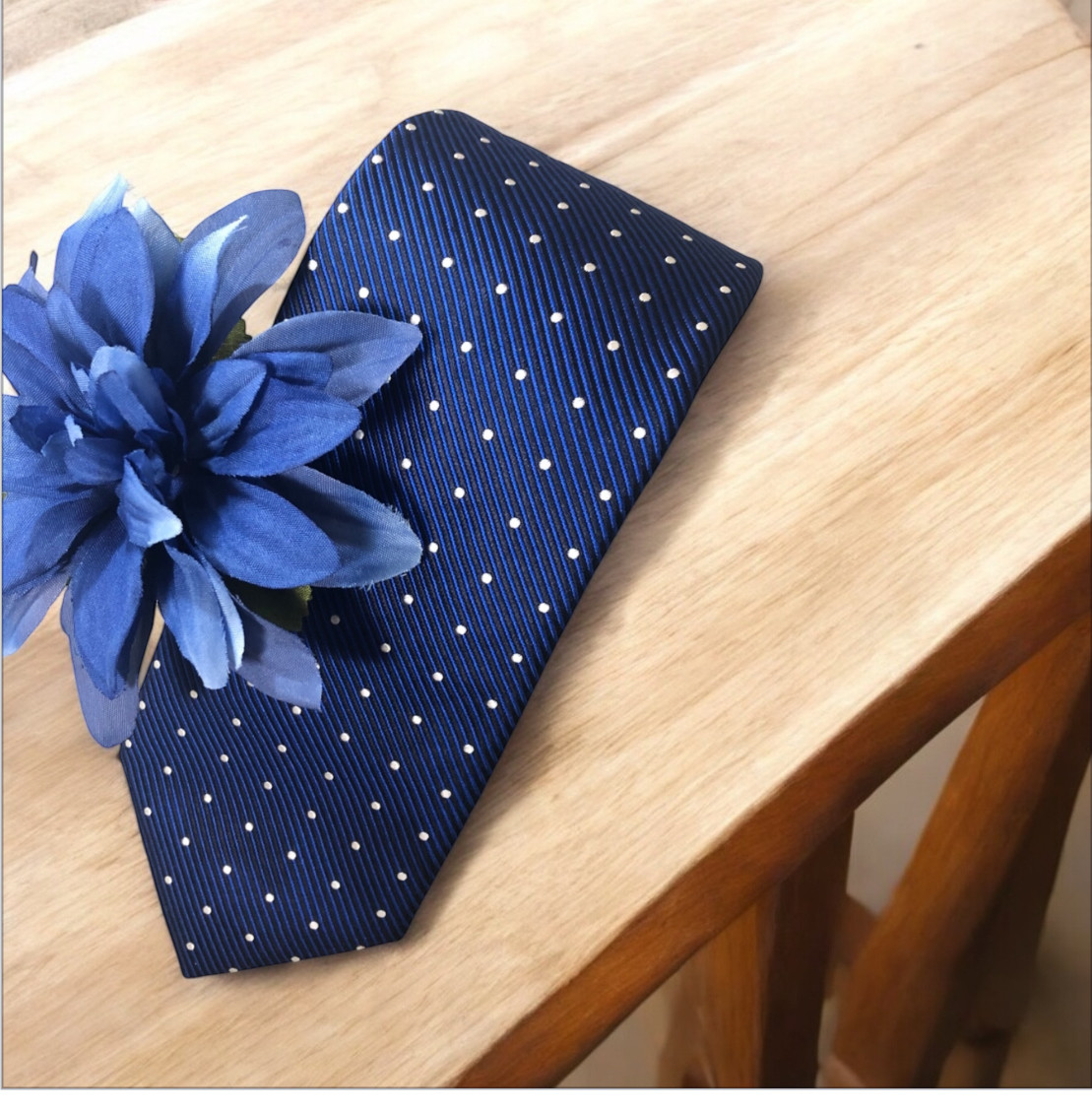 山梨富士吉田silkネクタイ　ピンチの時こそチャンス！