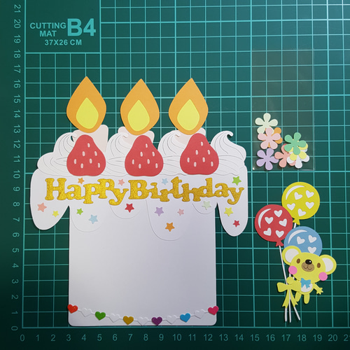 HAPPYBIRTHDAY。誕生日。BIGケーキ。メッセージカード。アルバム。 HAPPYBIRTHDAY。誕生日。BIGケーキ。メッセージカード。アルバム