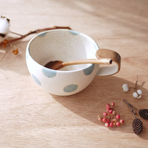 水玉の丸いスープカップ マグカップ 浦川友紀 通販 18708885｜Creema