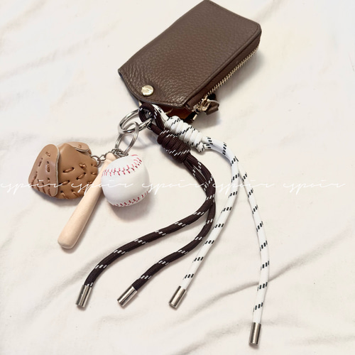 バットとボールのキーホルダー 楽天市場】バット ボール キーホルダーの通販