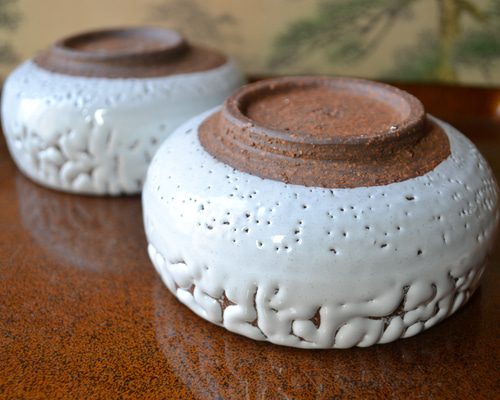 こすけ　新品　陶器　陶芸作家　オフホワイトのBOWL2個　38 91ec544f686e80a9a9560ce5e4d913