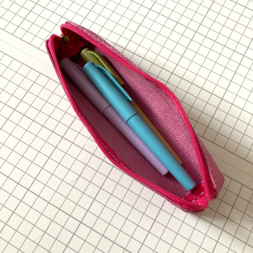 受注制作》イタリアンレザーのスリムでシンプルなペンケース color