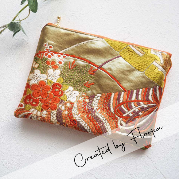 京都の伝統を纏う ✧ 西陣織リメイクポーチ 1枚目の画像