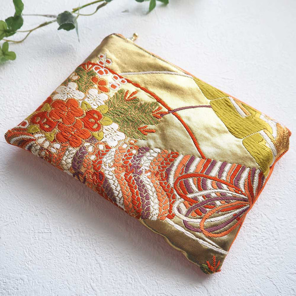 京都の伝統を纏う ✧ 西陣織リメイクポーチ 4枚目の画像