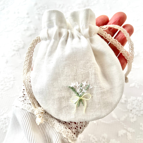 お花の刺繍ポーチサシェ（匂い袋）＊ジャスミン（食品グレイド）と天然