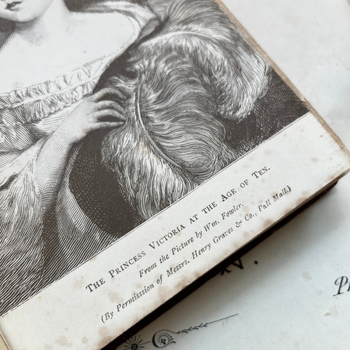 Happy price20%off】英国で出会った♪ アンティーク 古書 1890