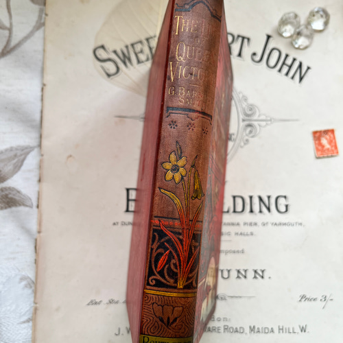 Happy price20%off】英国で出会った♪ アンティーク 古書 1890