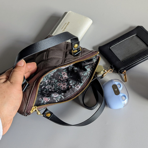 ミニバッグ ショルダーバッグにもok //3way メイクポーチ 撥水加工