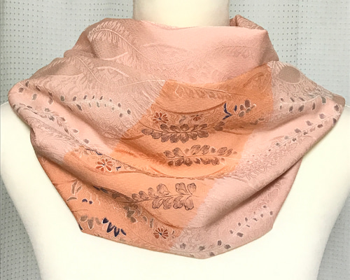 正絹】着物リメイク 訪問着より ねじりスヌード（ネックウォーマー