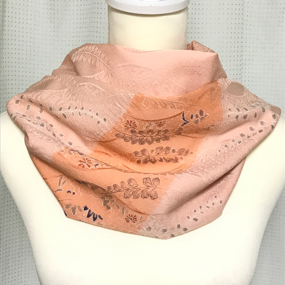 正絹】着物リメイク 訪問着より ねじりスヌード（ネックウォーマー