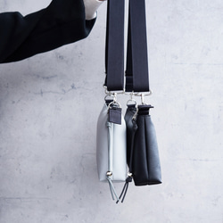 雨の日もおしゃれに♪撥水エコレザー 2way ショルダーバッグ(黒)軽量 ギャザーハンドルバッグ ハンドバッグ 旅行に◎ 14枚目の画像