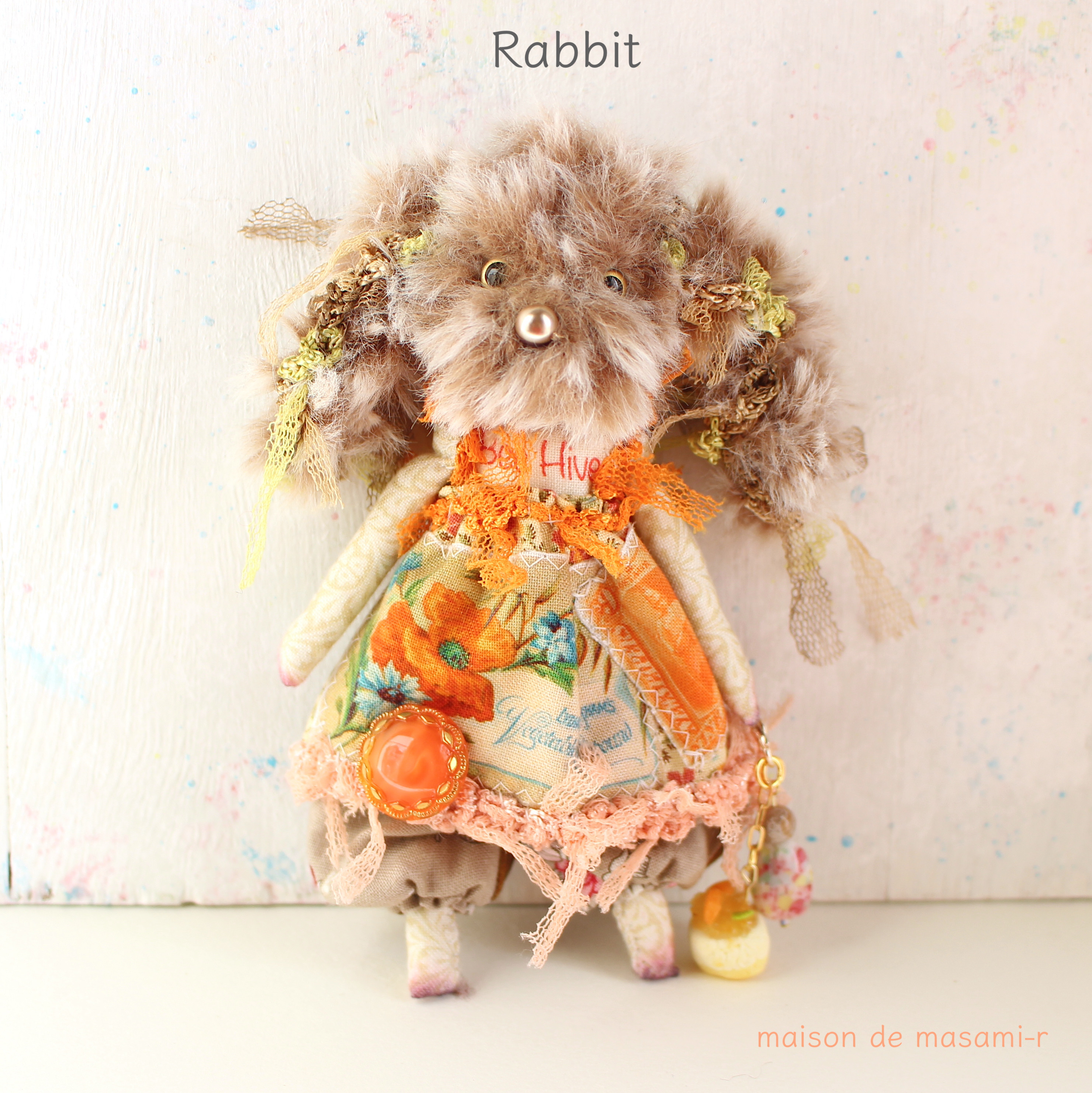 薄茶うさぎ Rabbit のミニぬいぐるみ  14.5cm バックチャーム