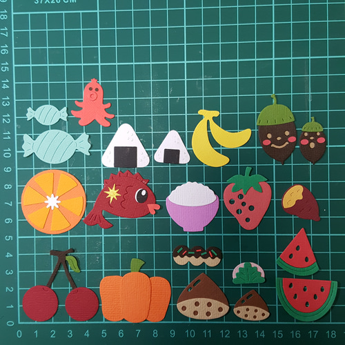 574壁面飾り　お祭り　アルバムクラフト　フォトフレーム　クラフトパンチ　食べ物 574壁面飾り お祭り アルバムクラフト フォトフレーム クラフトパンチ