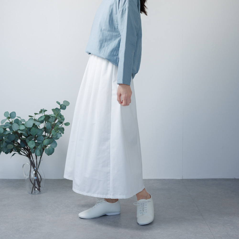 「速乾・へたらない」賢いスカート/タックスカート・ロング丈/白