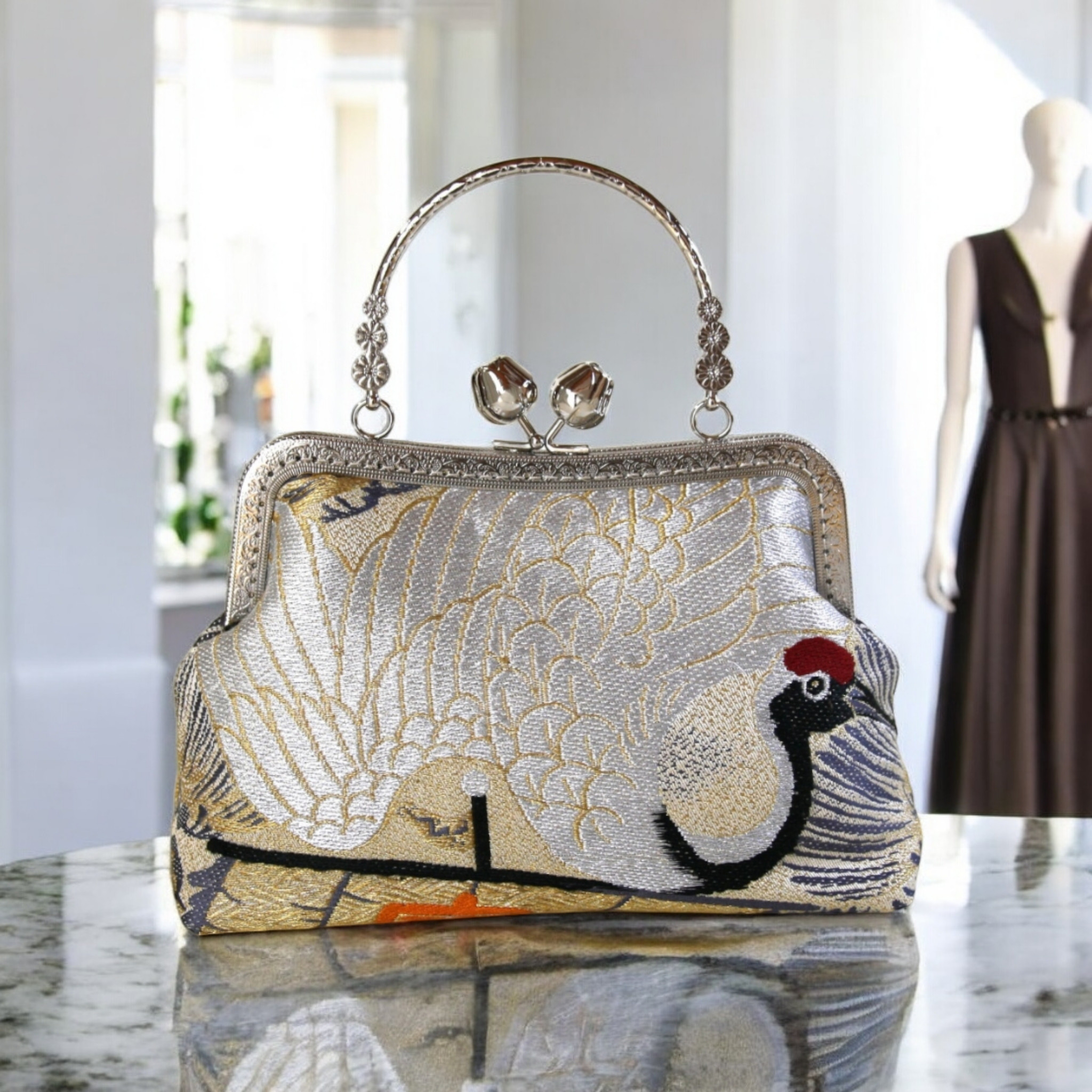 アンティーク婚礼丸帯リメイクがま口バック/鳳凰/和装バッグ/小さめバッグ アンティーク婚礼丸帯リメイクがま口バック/鳳凰/和装バッグ